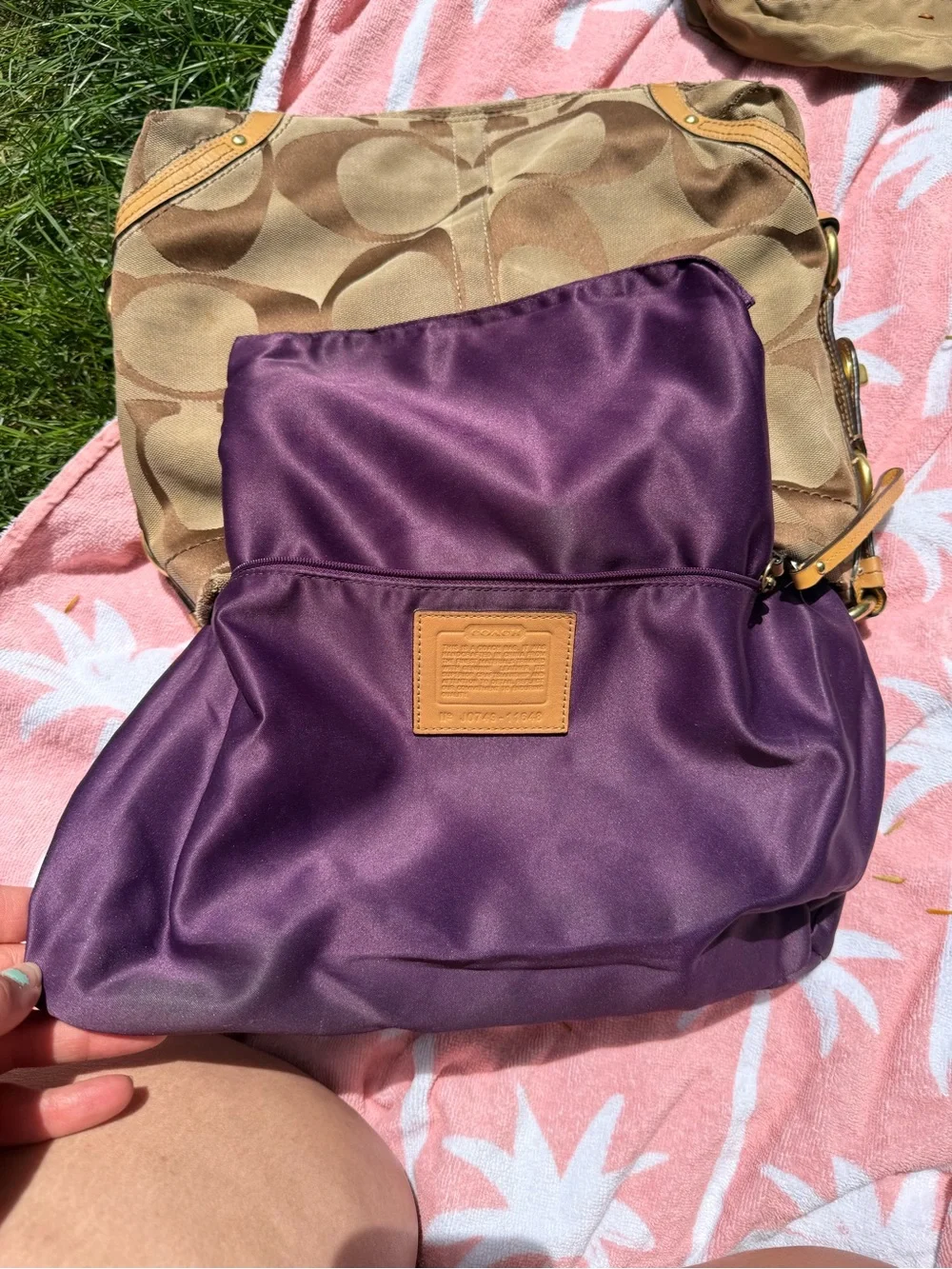 Coach Signature Canvas *almost vintage 2007* Carly Hobo Bag in Brown